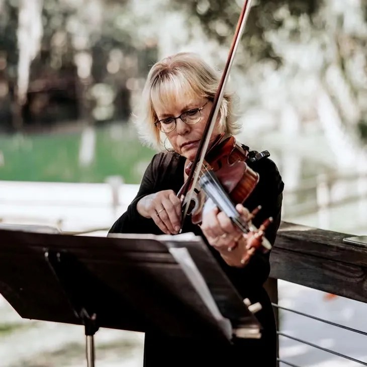 Portrait of Kathy Finn, Violin · Viola · Cello · Bass · Piano · Music Theory instructor at Elite Academy